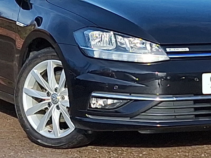 Used Volkswagen Golf 2018 for sale - 77623176: Photo 9