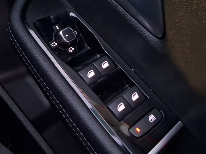 Used Vauxhall Astra 2023 for sale - 76925221: Photo 19