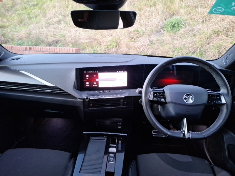 Used Vauxhall Astra 2023 for sale - 76925221: Photo 2