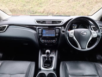 Used Nissan Qashqai 2016 for sale - 77682398: Photo