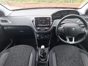 Used Peugeot 2008 2019 for sale - 78876935: Photo