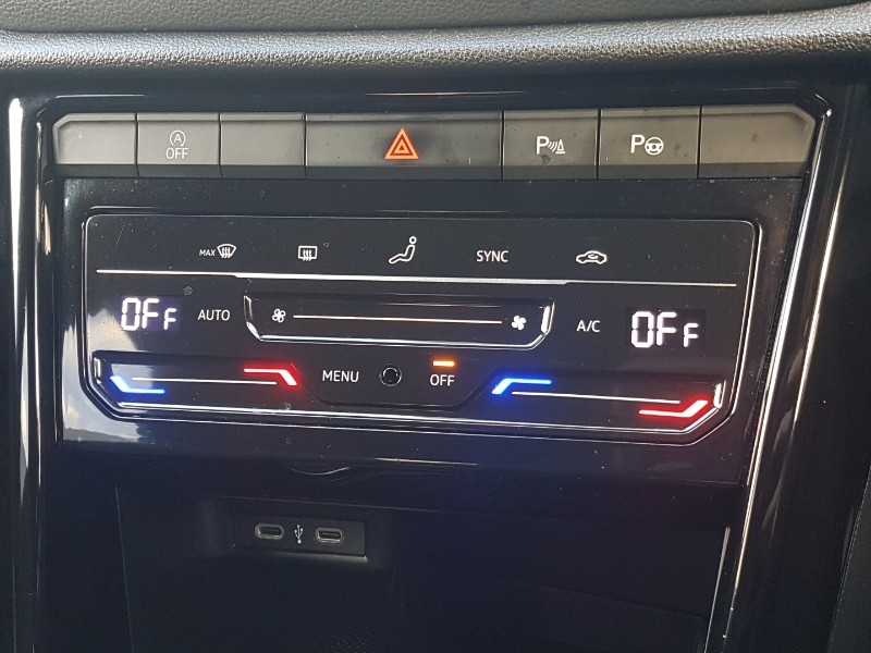 Used Volkswagen T-Roc 2023 for sale - 76695833: Photo 18