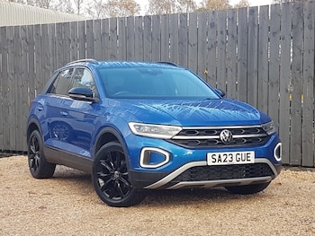 Used Volkswagen T-Roc 2023 for sale - 76695833: Photo