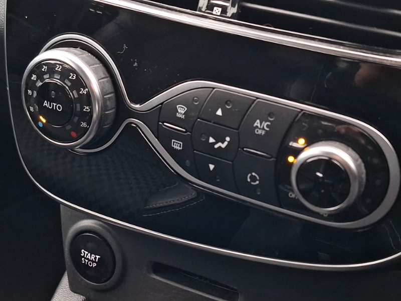 Used Renault Clio 2017 for sale - 76427300: Photo 10