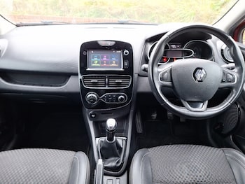 Used Renault Clio 2017 for sale - 76427300: Photo