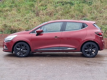 Used Renault Clio 2017 for sale - 76427300: Photo