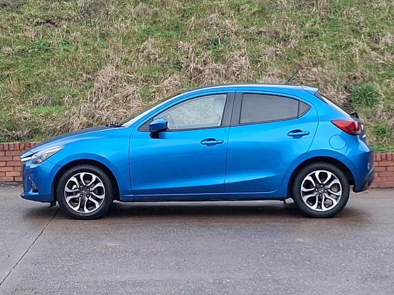 Used Mazda Mazda2 2015 for sale - 77922017: Photo 4