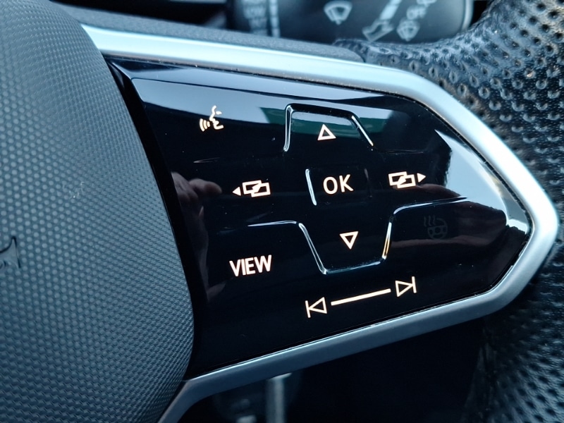 Used Volkswagen T-Roc 2023 for sale - 77105295: Photo 17