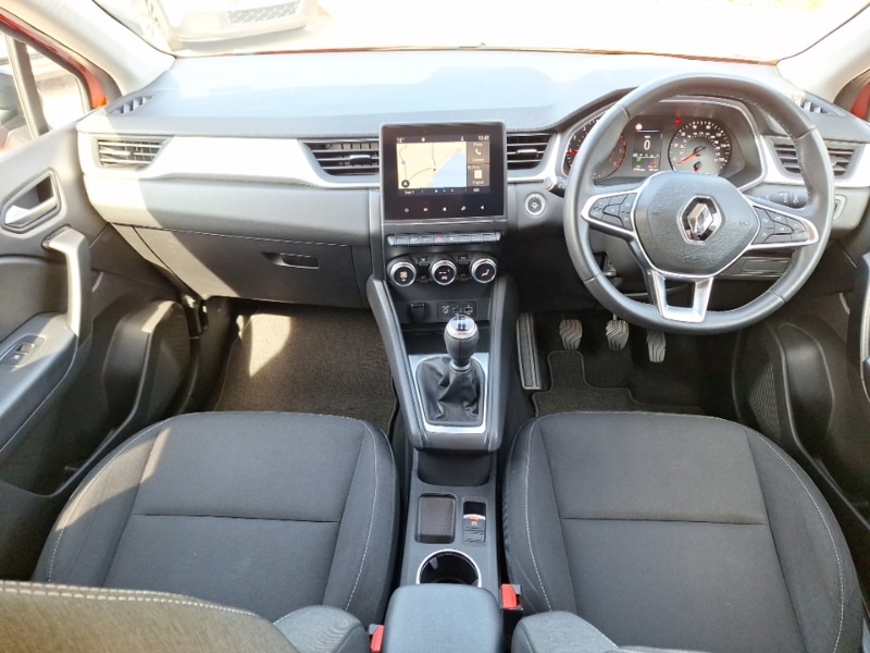 Used Renault Captur 2021 for sale - 76648512: Photo 2