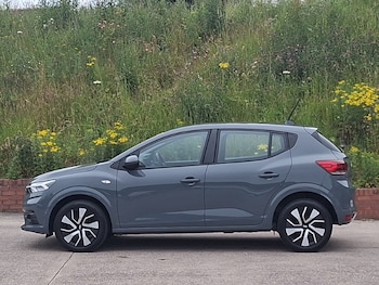 Used Dacia Sandero 2024 for sale - 78941066: Photo