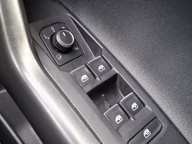 Used Volkswagen Polo 2019 for sale - 76717890: Photo 19