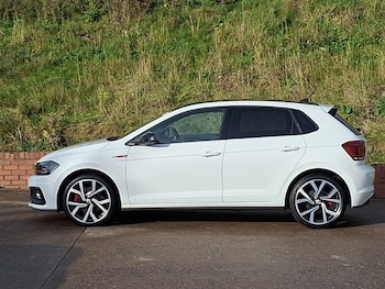 Used Volkswagen Polo 2019 for sale - 76717890: Photo