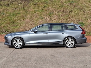 Used Volvo V60 2018 for sale - 77644450: Photo