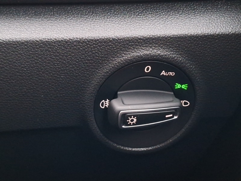 Used Volkswagen T-Roc 2023 for sale - 76822136: Photo 18