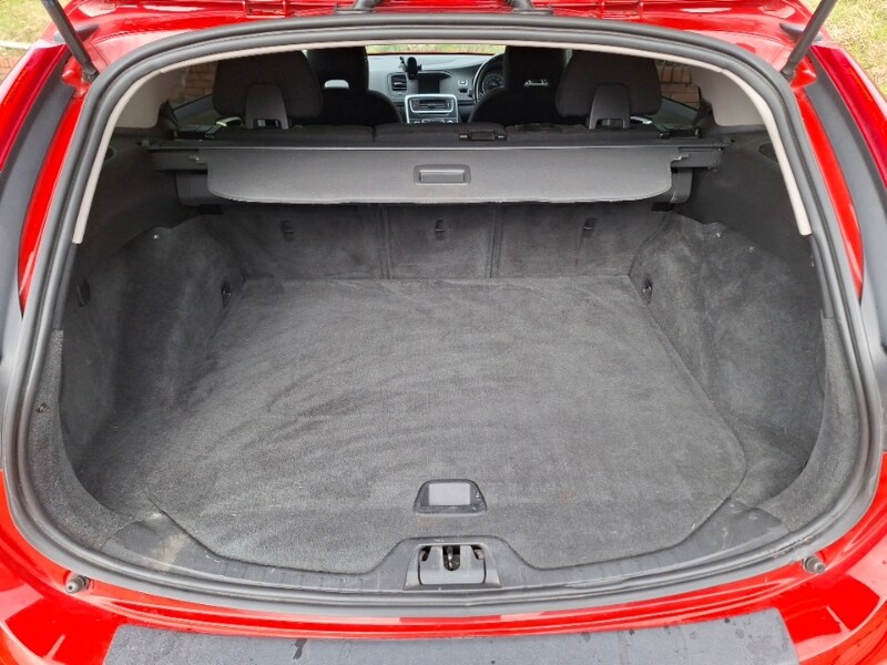 Used Volvo V60 2012 for sale - 78125976: Photo 8