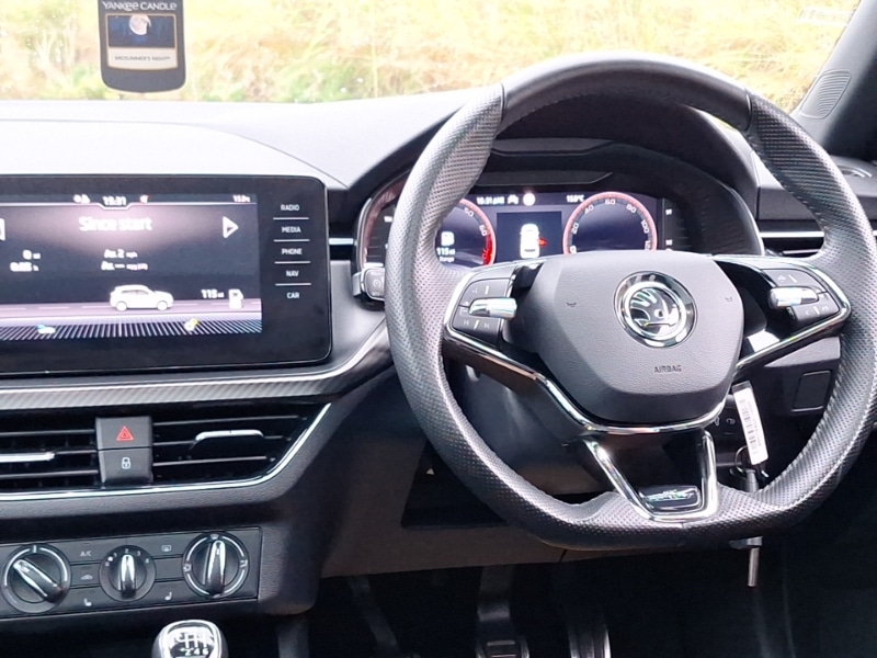 Used Skoda Kamiq 2022 for sale - 76150923: Photo 2