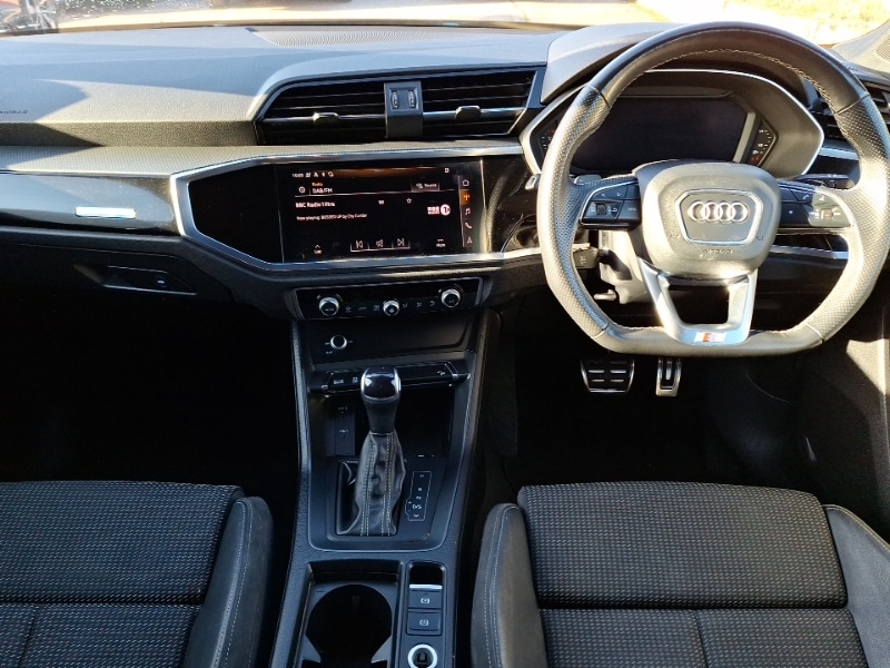 Used Audi Q3 2022 for sale - 76737251: Photo 2