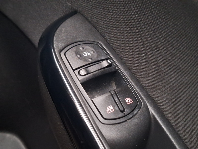 Used Vauxhall Corsa 2018 for sale - 77165295: Photo 19