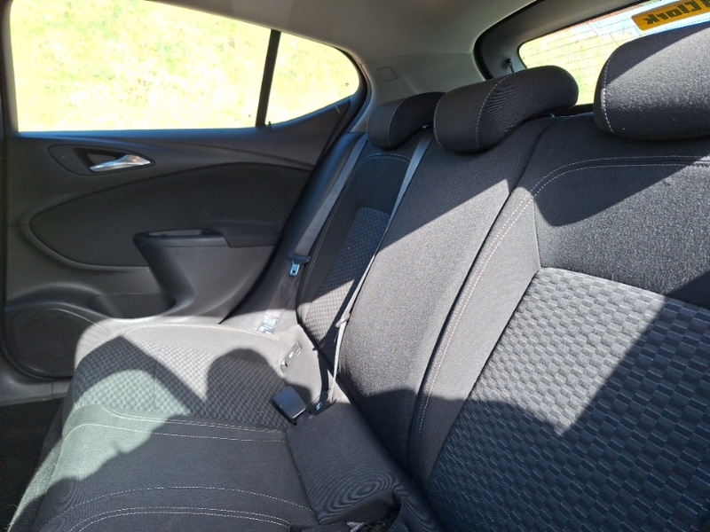 Used Vauxhall Astra 2017 for sale - 77832079: Photo 6