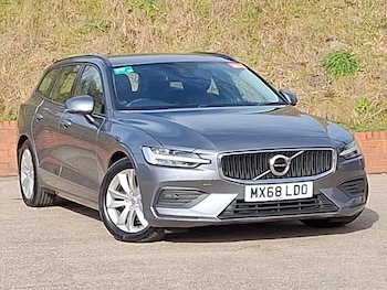 Used Volvo V60 2018 for sale - 77721836: Photo