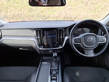 Used Volvo V60 2018 for sale - 77721836: Photo