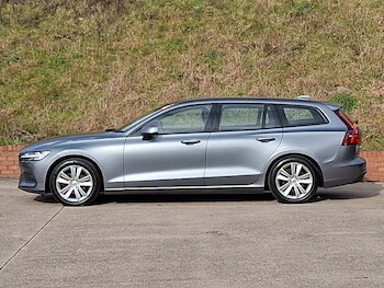 Used Volvo V60 2018 for sale - 77721836: Photo