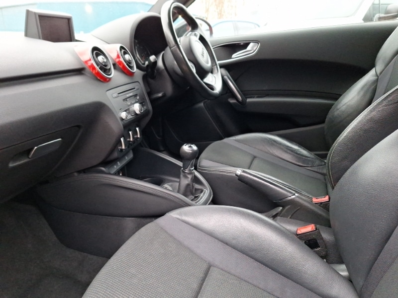 Used Audi A1 2014 for sale - 76911576: Photo 5