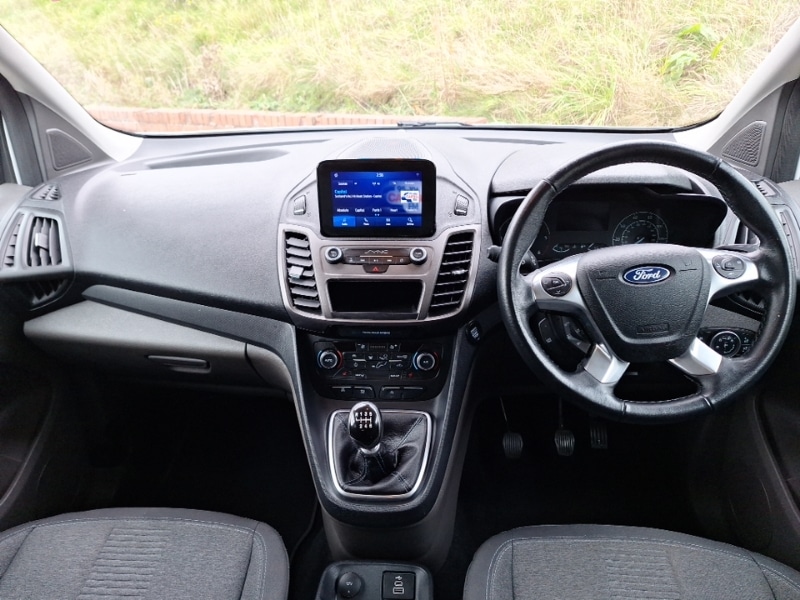 Used Ford Grand Tourneo Connect 2022 for sale - 76464995: Photo 2