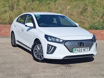 2022 - 100kW Premium 38kWh 5dr Auto