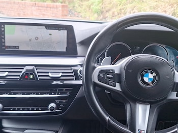 Used BMW 5 Series 2018 for sale - 76054581: Photo