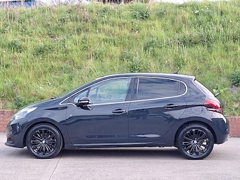 Used Peugeot 208 2019 for sale - 78480579: Photo