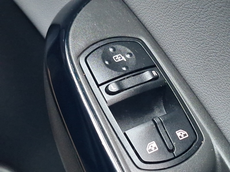 Used Vauxhall Corsa 2016 for sale - 76397312: Photo 19