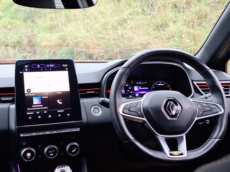 Used Renault Clio 2023 for sale - 76150660: Photo 2