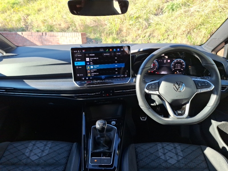 Used Volkswagen Golf 2024 for sale - 76321329: Photo 2