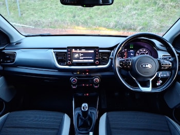 Used Kia Stonic 2019 for sale - 78220966: Photo