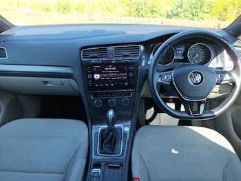 Used Volkswagen Golf 2018 for sale - 78723393: Photo