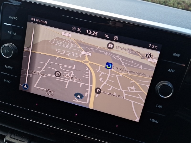 Used Volkswagen T-Roc 2023 for sale - 77776818: Photo 13