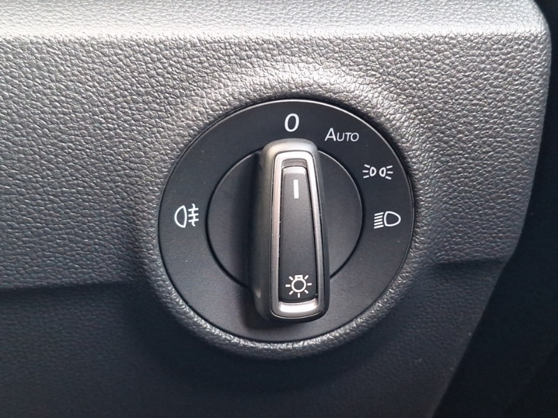 Used Volkswagen T-Roc 2023 for sale - 77776818: Photo 18