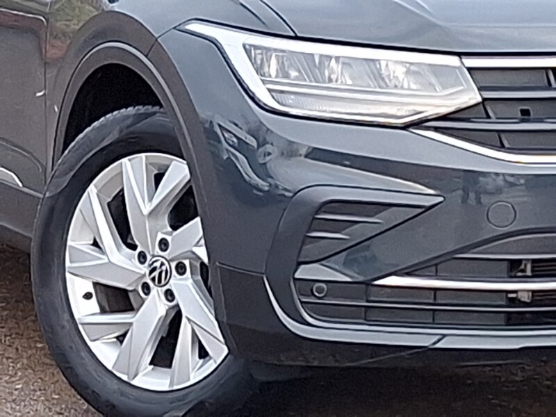 Used Volkswagen Tiguan 2023 for sale - 77324849: Photo 9