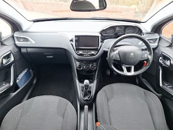 Used Peugeot 208 2016 for sale - 79737541: Photo