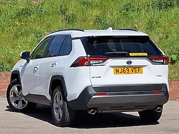 Used Toyota RAV4 2019 for sale - 78617235: Photo