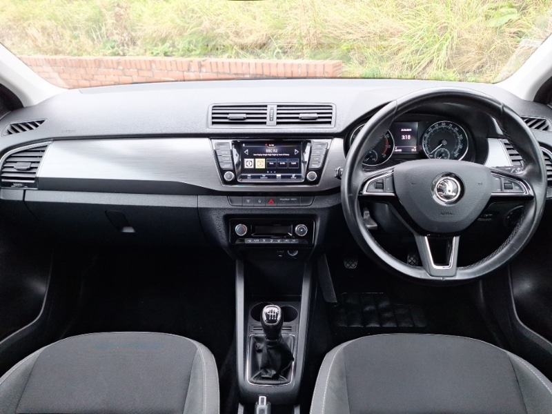 Used Skoda Fabia 2020 for sale - 76932461: Photo 2