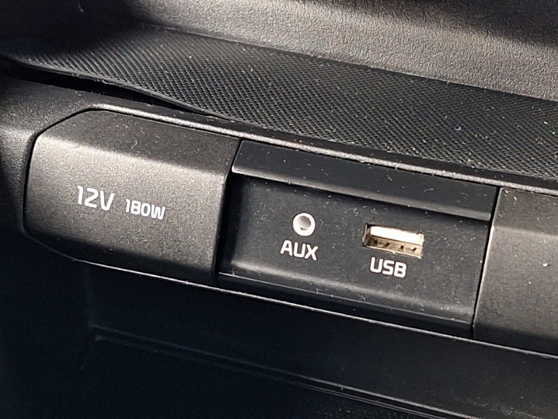 Used Kia Stonic 2018 for sale - 76393107: Photo 11