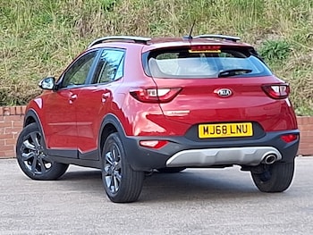 Used Kia Stonic 2018 for sale - 76393107: Photo