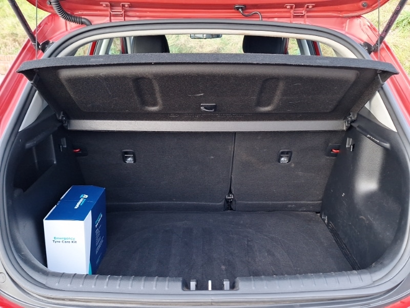 Used Kia Stonic 2018 for sale - 76393107: Photo 8