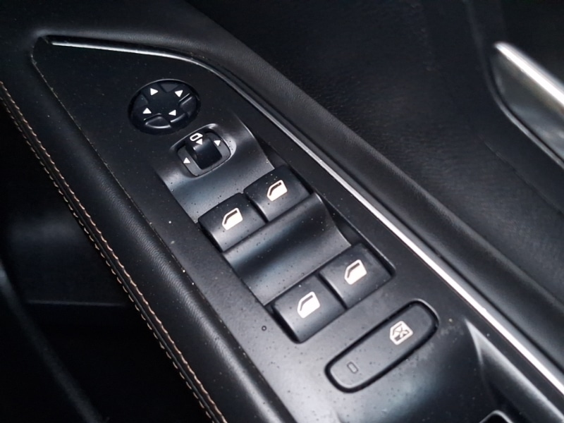 Used Peugeot 3008 2017 for sale - 76708095: Photo 18