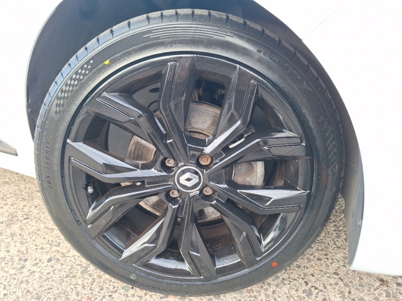 Used Renault Clio 2023 for sale - 76384006: Photo 9