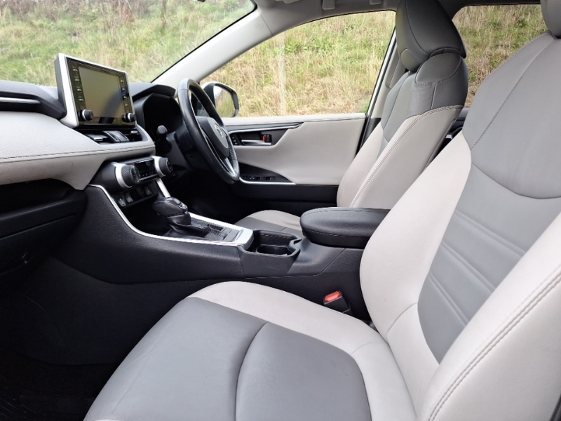 Used Toyota RAV4 2019 for sale - 77039422: Photo 5