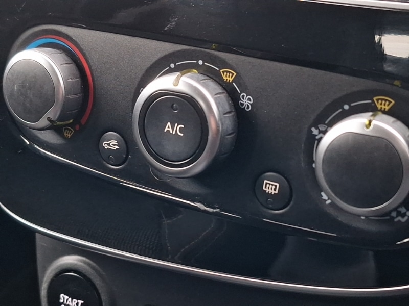 Used Renault Clio 2017 for sale - 76737258: Photo 11