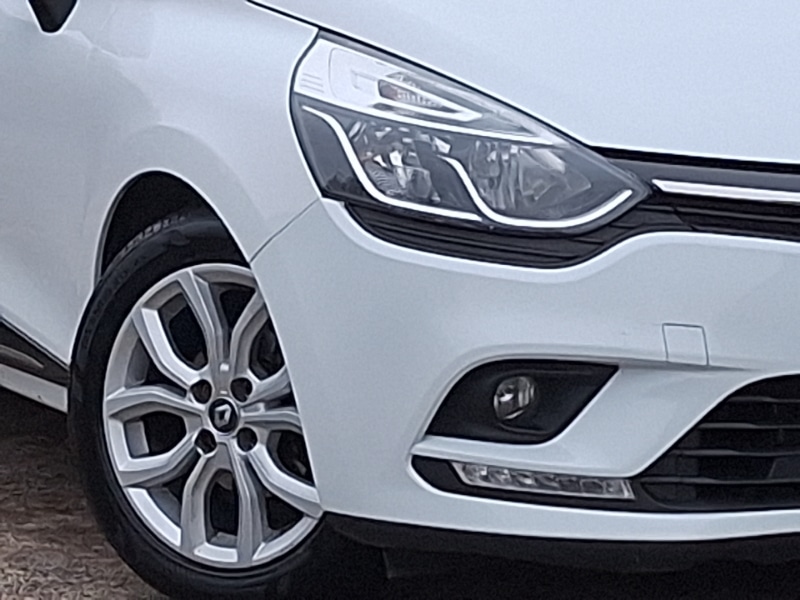 Used Renault Clio 2017 for sale - 76737258: Photo 9